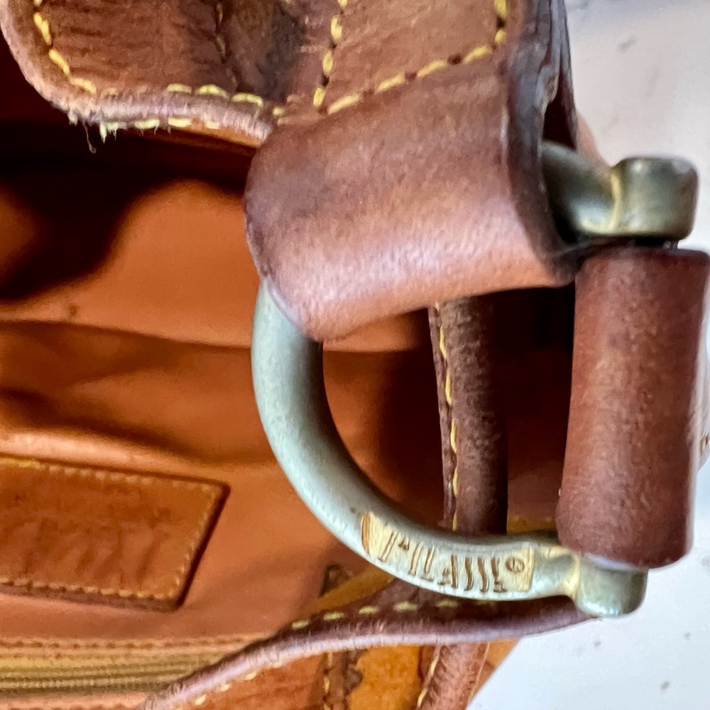 Alviero Martini UNITED STATES Bucket Bag - Picture 10 of 14